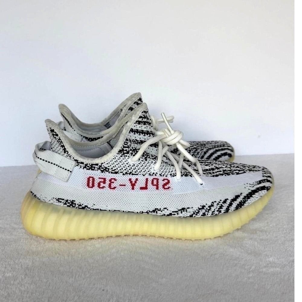 Adidas Yeezy Boost 350 V2 Men's 10.5 Zebra SPLY-350 2017 Authentic No Box CP9654